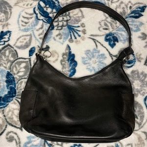 black shoulder bag